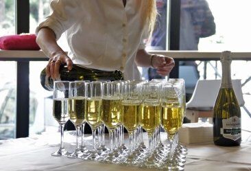 Checklist de controle de qualidade para aluguel de taças de champagne