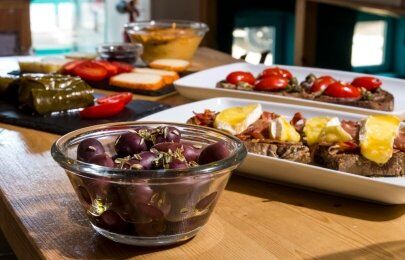 Passo a passo: locação de petisqueiras para servir aperitivos em festas e eventos Passo a passo: locação de petisqueiras para servir aperitivos em festas e eventos