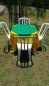 Kit Mesa Quadrada com 4 Cadeiras + Toalha Amarela + Cobre mancha Verde