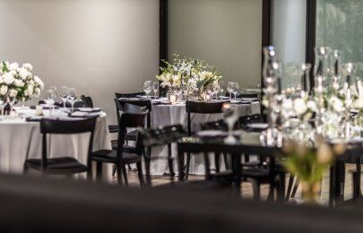 Comparativo estratégico: locação de copos e taças para eventos